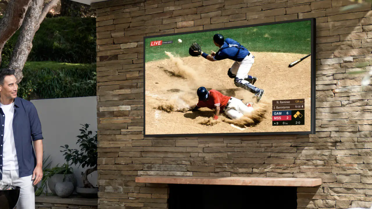 Samsung Terrace vs. OHS Series: Which of These Outdoor Displays Is Right for You?